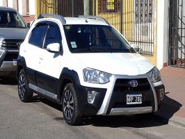Automoviles Sin datos  TOYOTA ETIOS CROSS