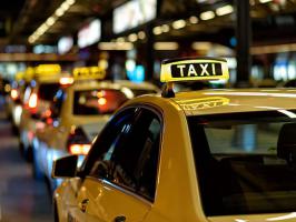 Ofrecidos Sin datos  Busco alquiler de taxi amarillo