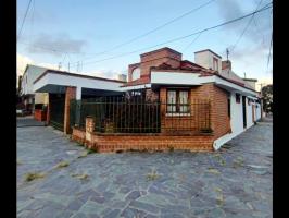 Casas y Dptos Ventas Jujuy CASA EN C DE NIEVA VENTA